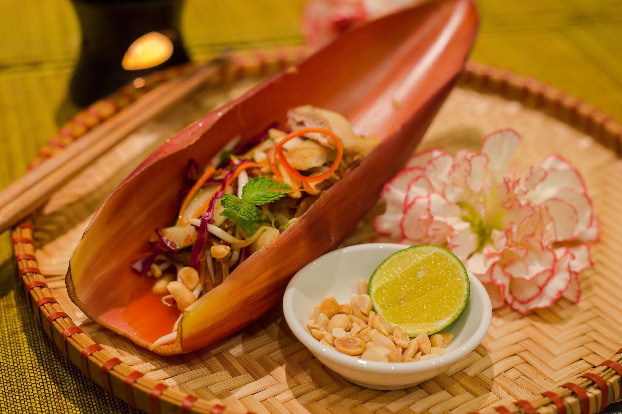 Viet View Hotel & Spa Hanoï Extérieur photo