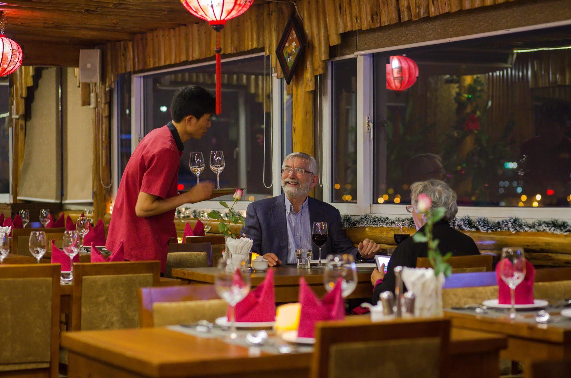 Viet View Hotel & Spa Hanoï Extérieur photo