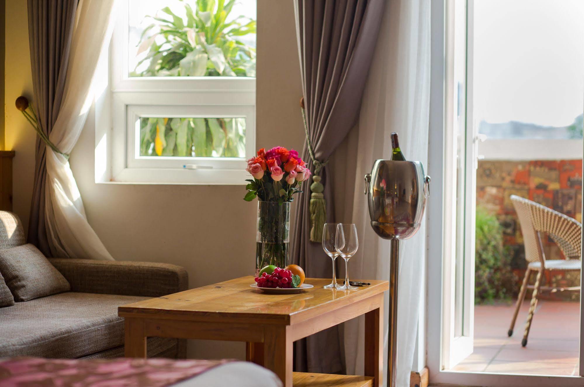 Viet View Hotel & Spa Hanoï Extérieur photo